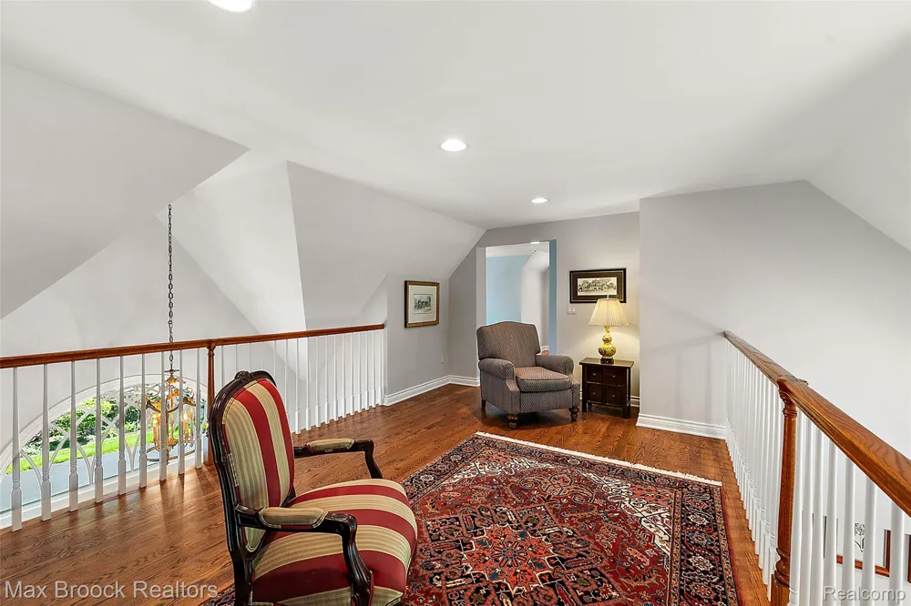 4875 Old Orchard Trail Orchard Lake Village City, MI 48324