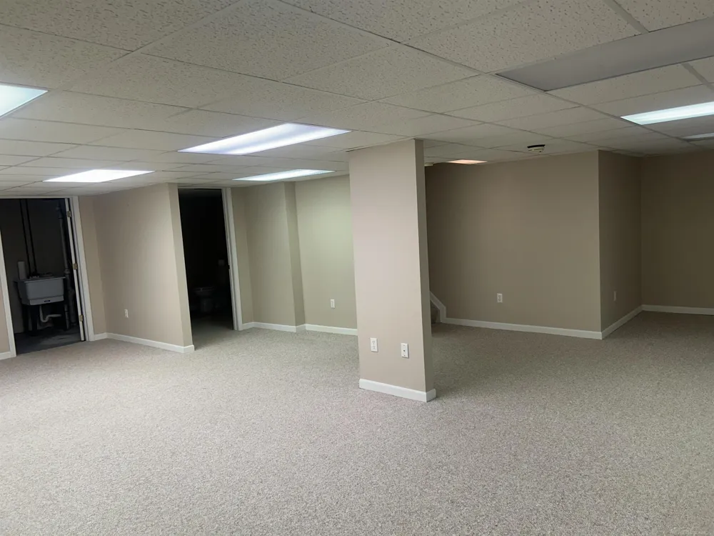 37515 Hanson Drive Sterling Heights City, MI 48310