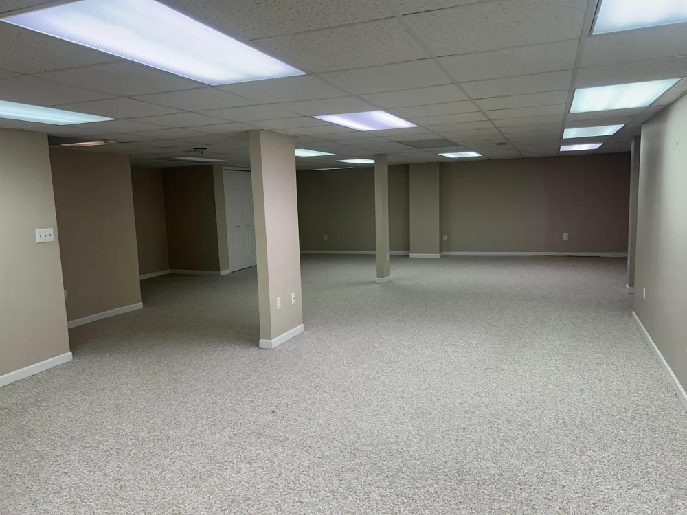 37515 Hanson Drive Sterling Heights City, MI 48310