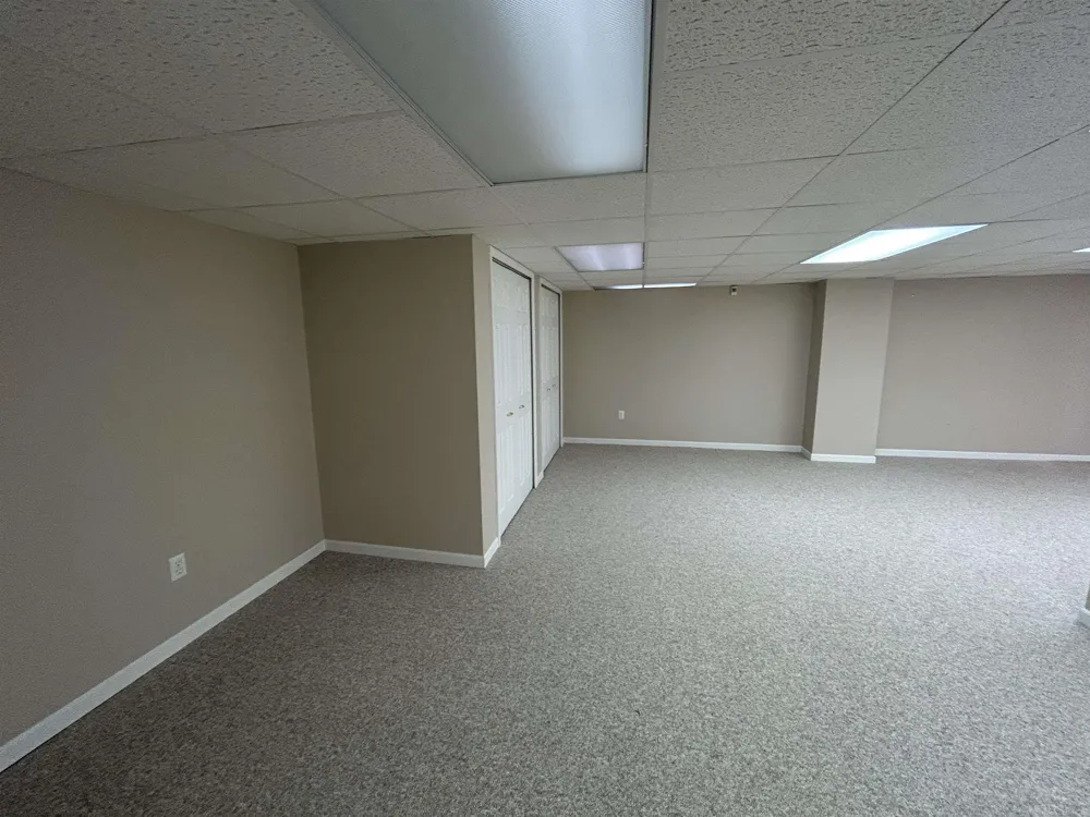 37515 Hanson Drive Sterling Heights City, MI 48310