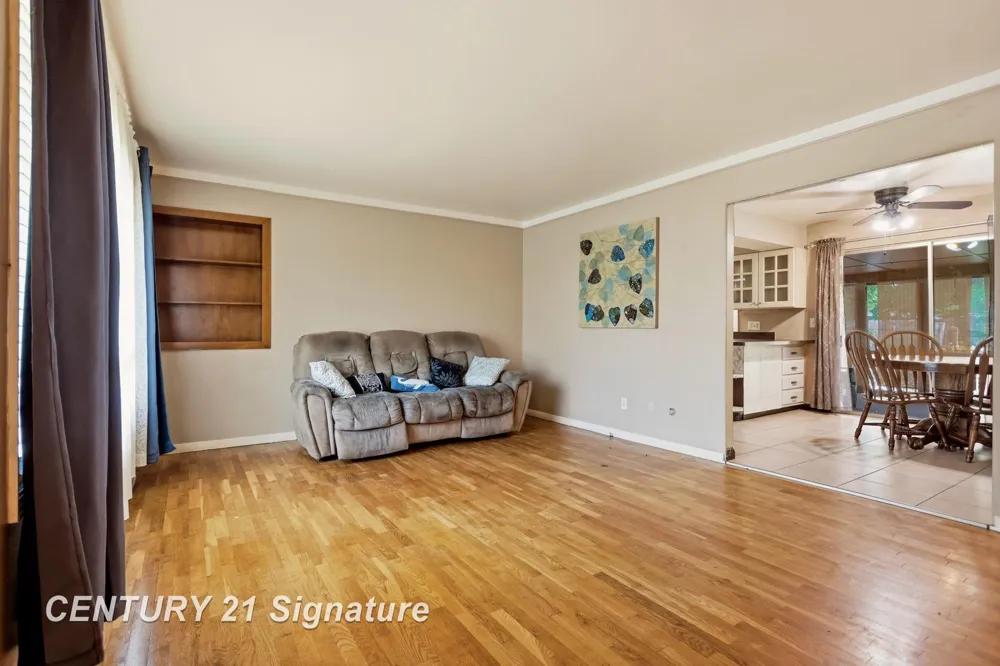 2684 Kuhlman Drive Saginaw Charter Township, MI 48603