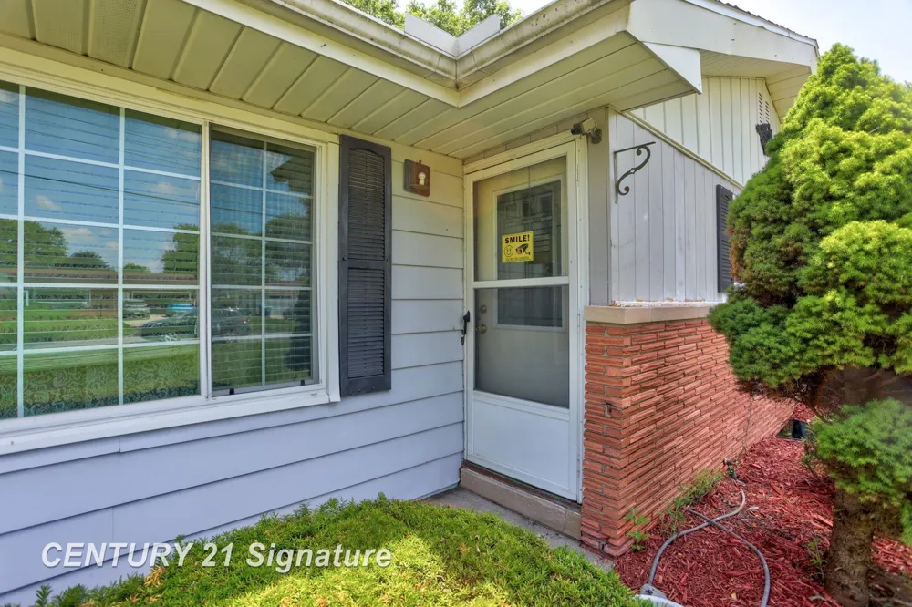 2684 Kuhlman Drive Saginaw Charter Township, MI 48603