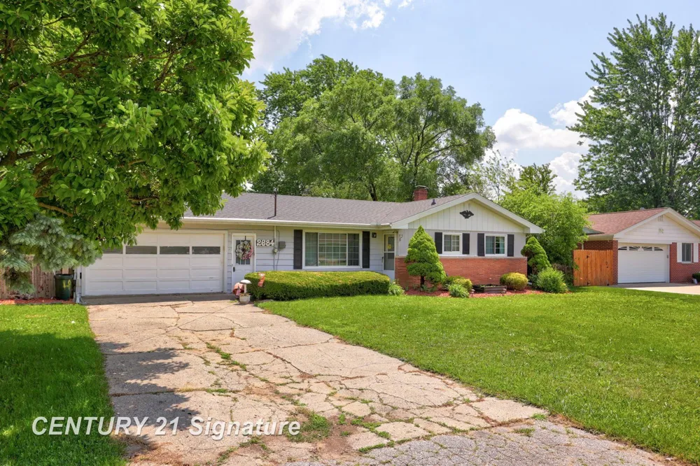 2684 Kuhlman Drive Saginaw Charter Township, MI 48603