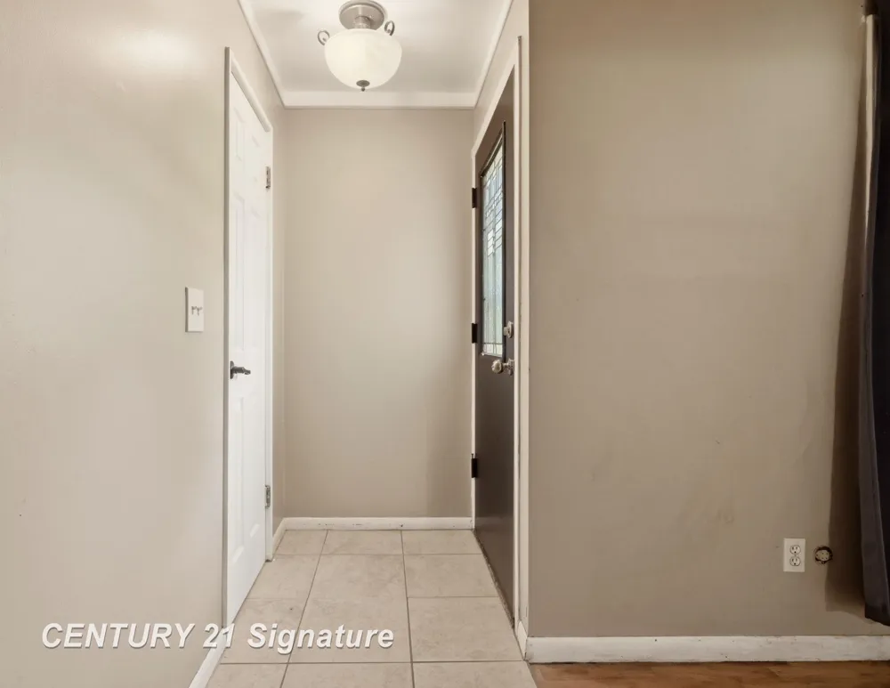 2684 Kuhlman Drive Saginaw Charter Township, MI 48603
