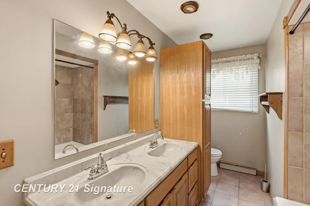 2684 Kuhlman Drive Saginaw Charter Township, MI 48603