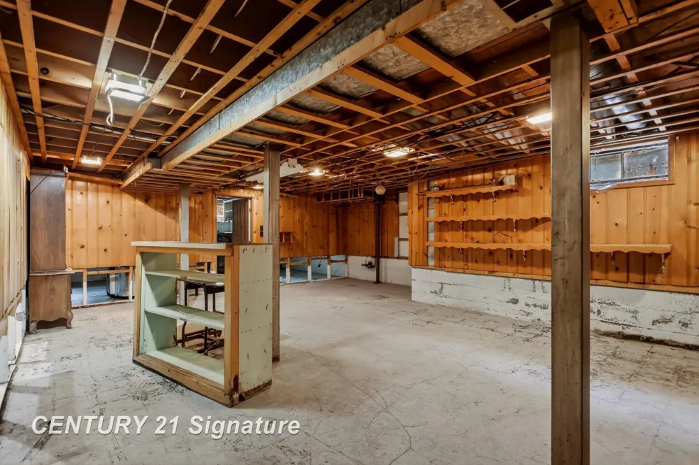 2684 Kuhlman Drive Saginaw Charter Township, MI 48603