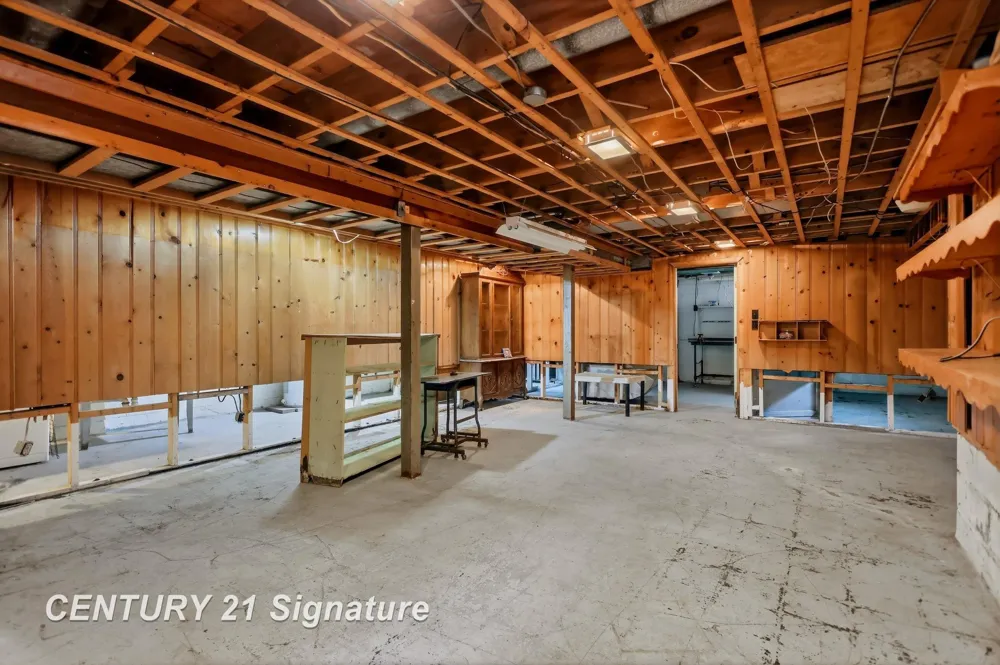 2684 Kuhlman Drive Saginaw Charter Township, MI 48603