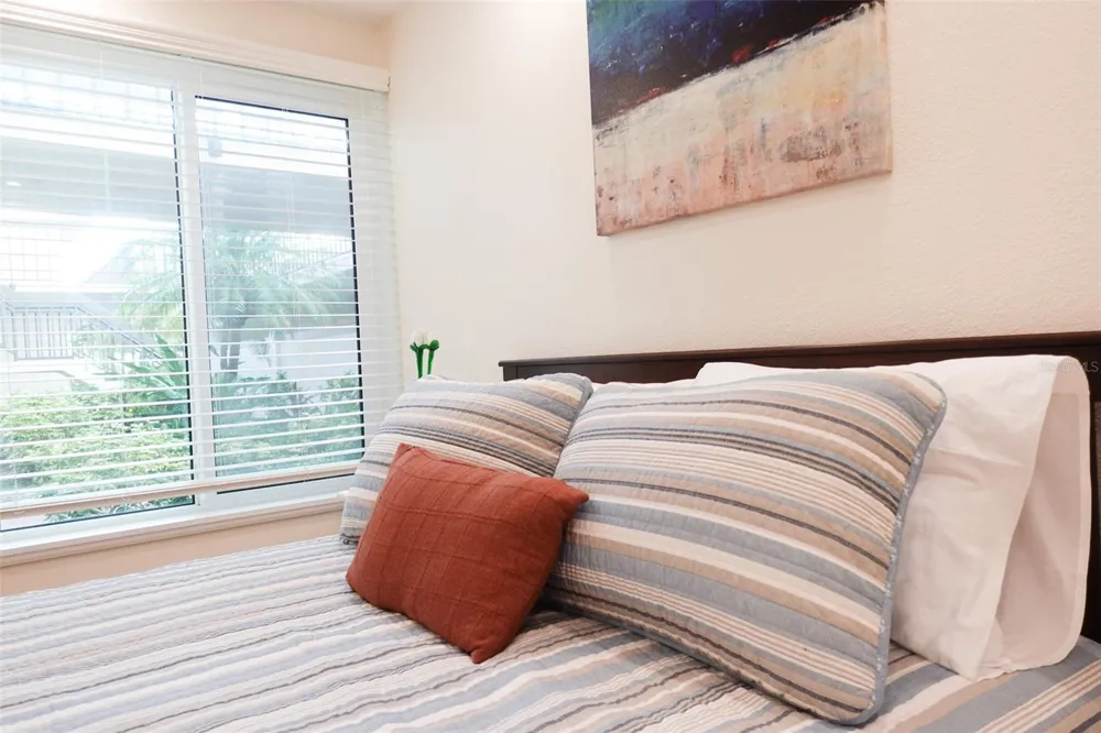 6295 BAHIA DEL MAR CIRCLE #111 St Petersburg, FL 33715