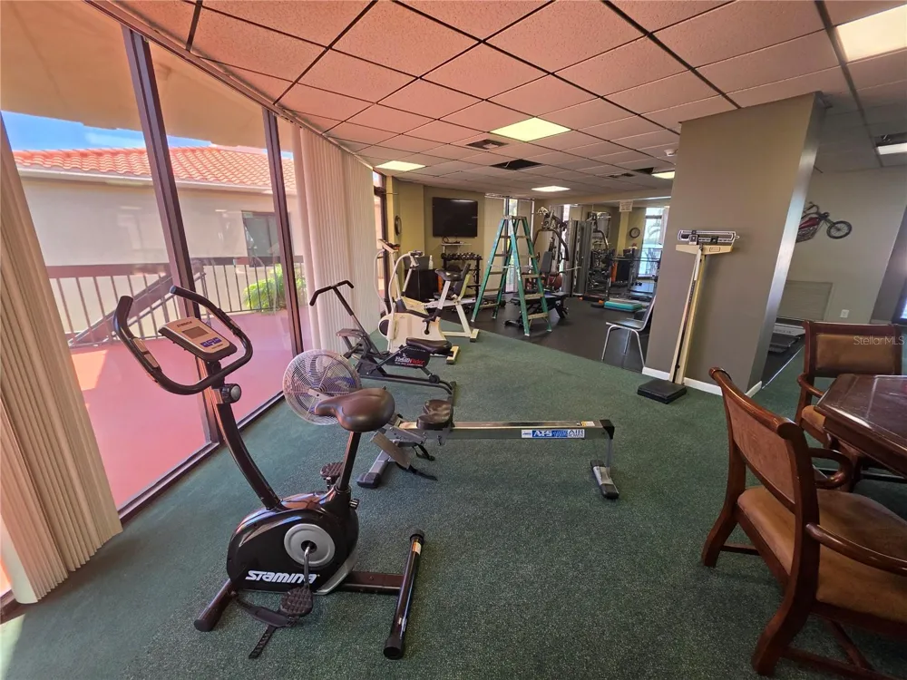 6295 BAHIA DEL MAR CIRCLE #111 St Petersburg, FL 33715