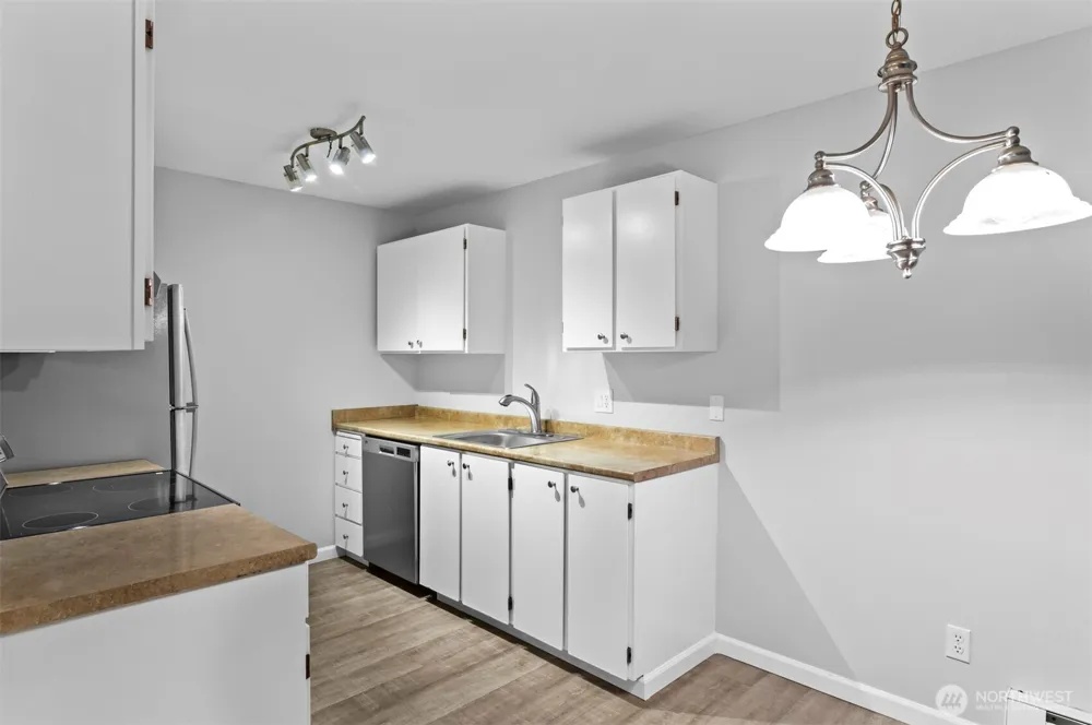 236 S 152nd Street #A104 Burien, WA 98148
