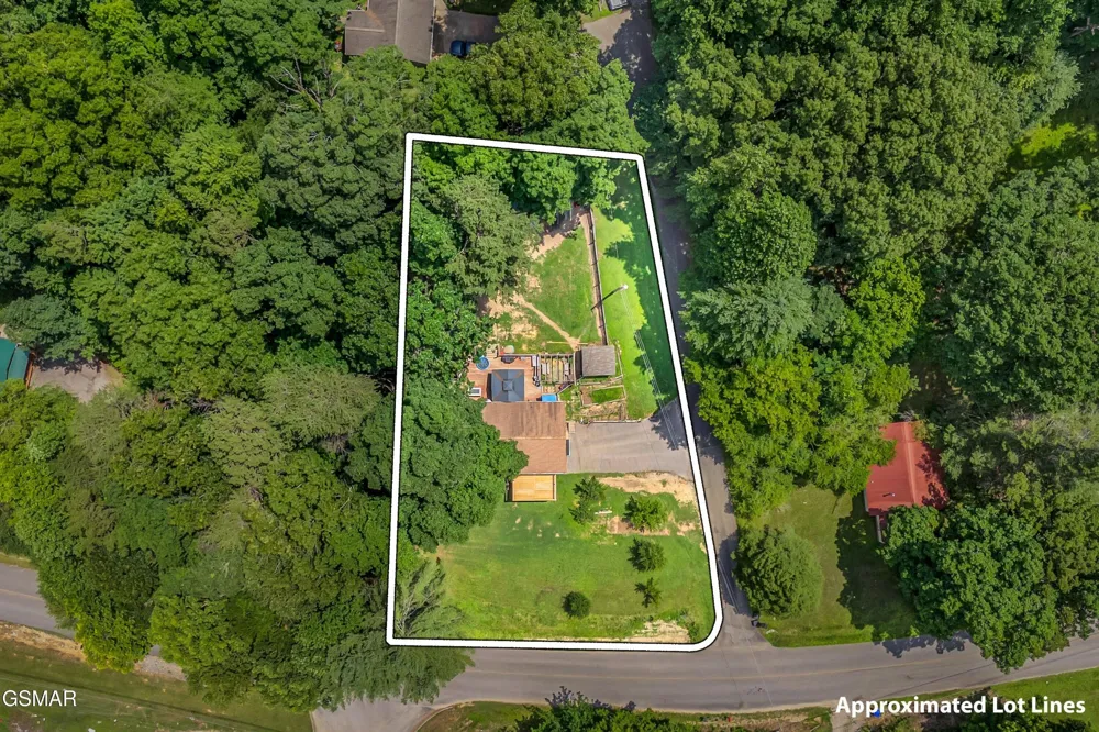 131 Delozier Lane Rockwood, TN 37854