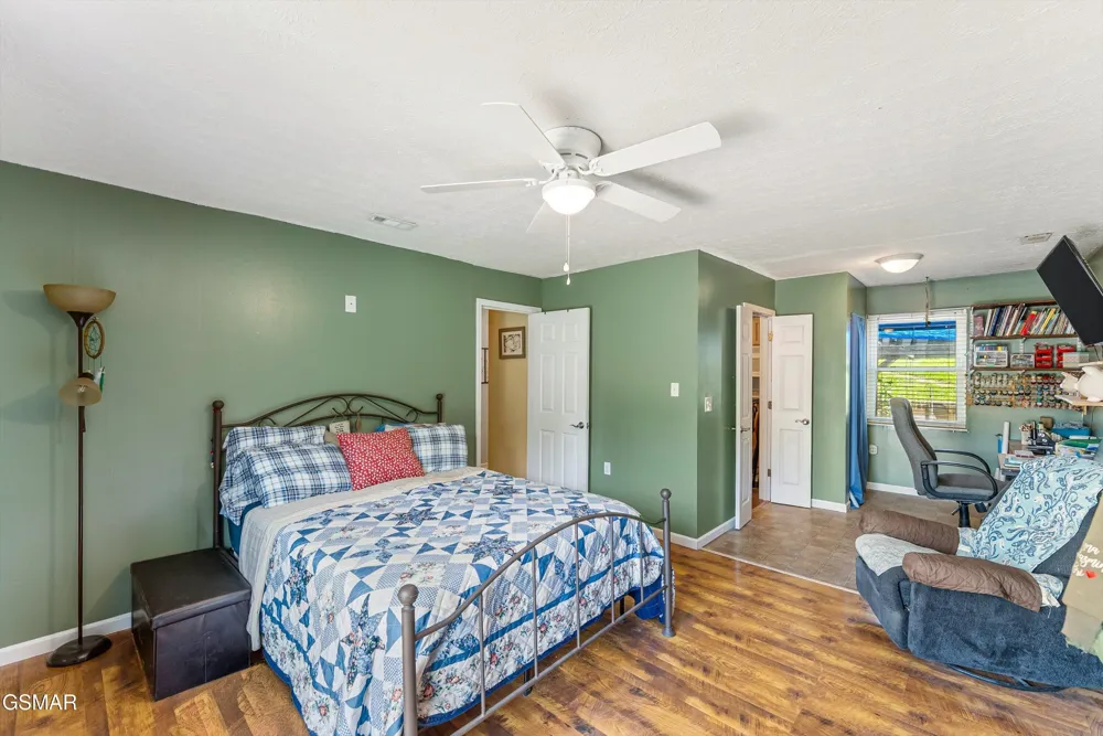 131 Delozier Lane Rockwood, TN 37854
