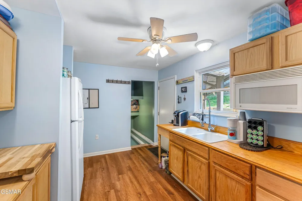 131 Delozier Lane Rockwood, TN 37854