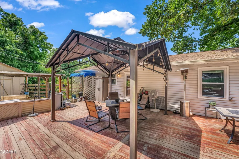 131 Delozier Lane Rockwood, TN 37854