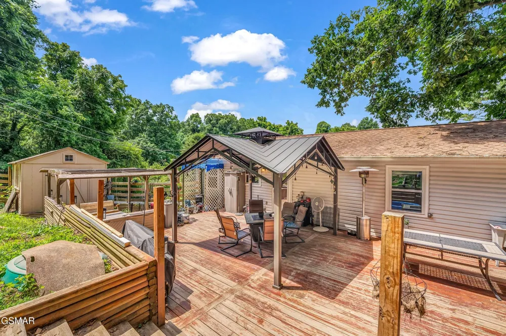 131 Delozier Lane Rockwood, TN 37854