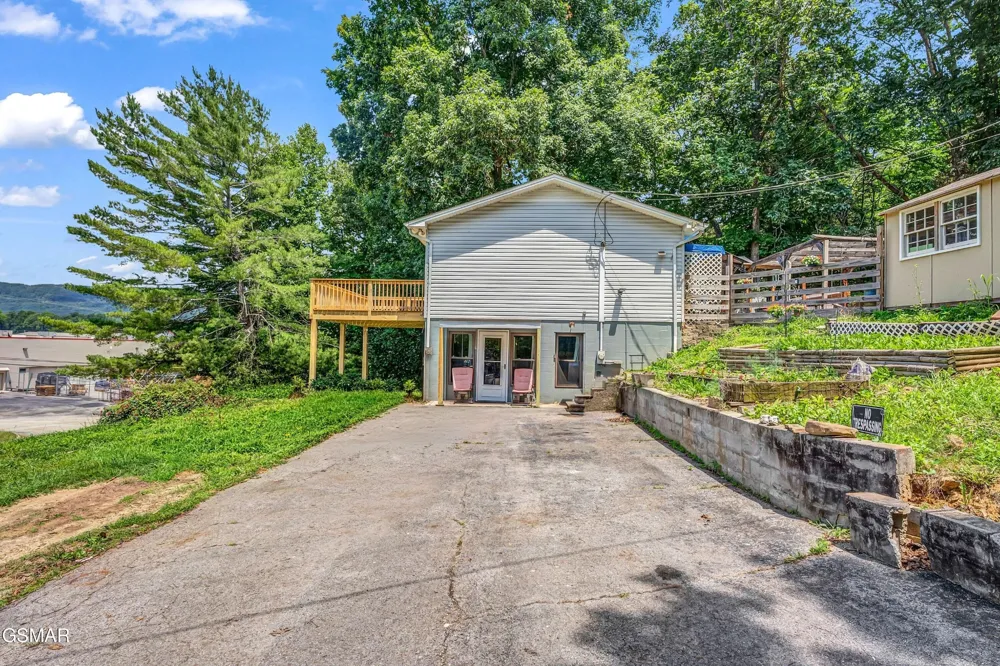 131 Delozier Lane Rockwood, TN 37854