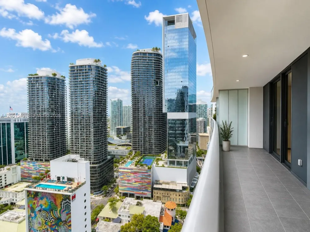 1010 Brickell Ave #3309 Miami, FL 33131