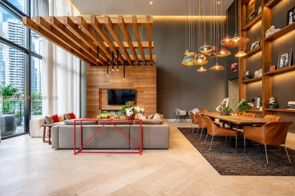 1010 Brickell Ave #3309 Miami, FL 33131