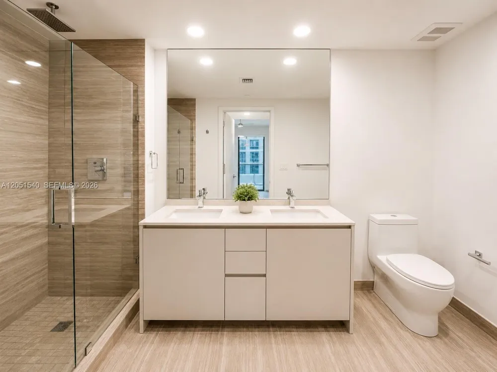 1010 Brickell Ave #3309 Miami, FL 33131