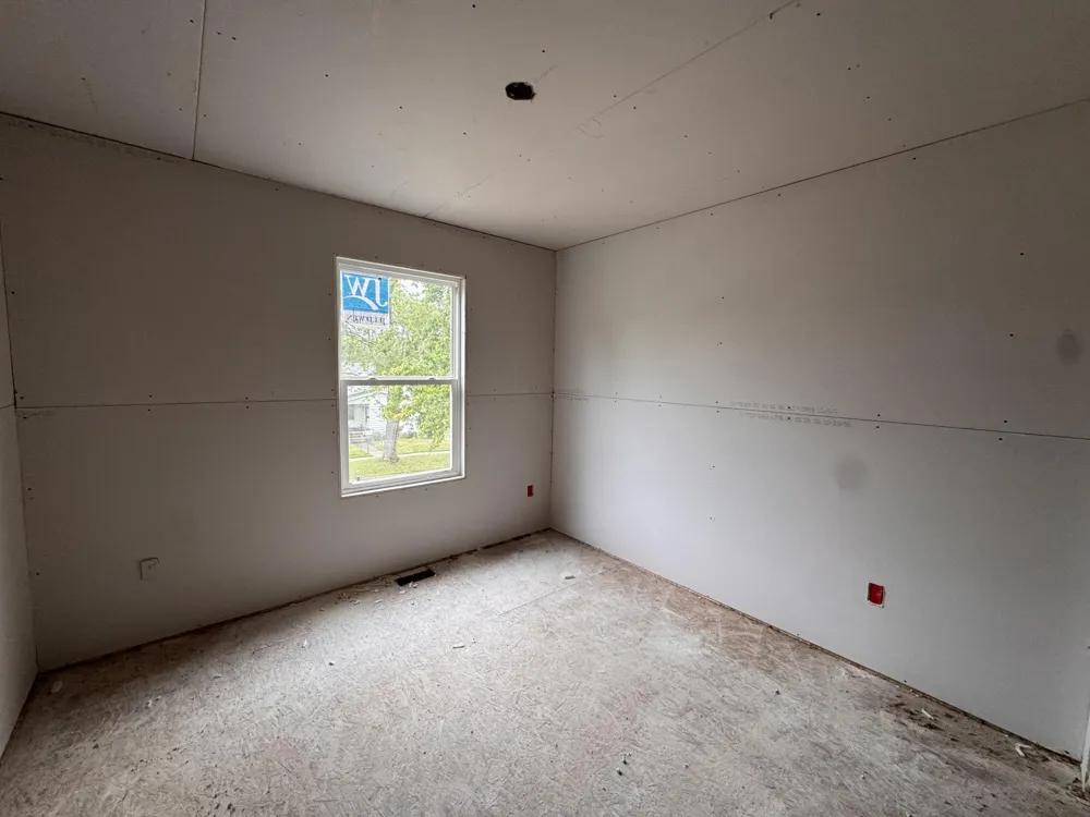 1125 W Grand Avenue Muskegon City, MI 49441