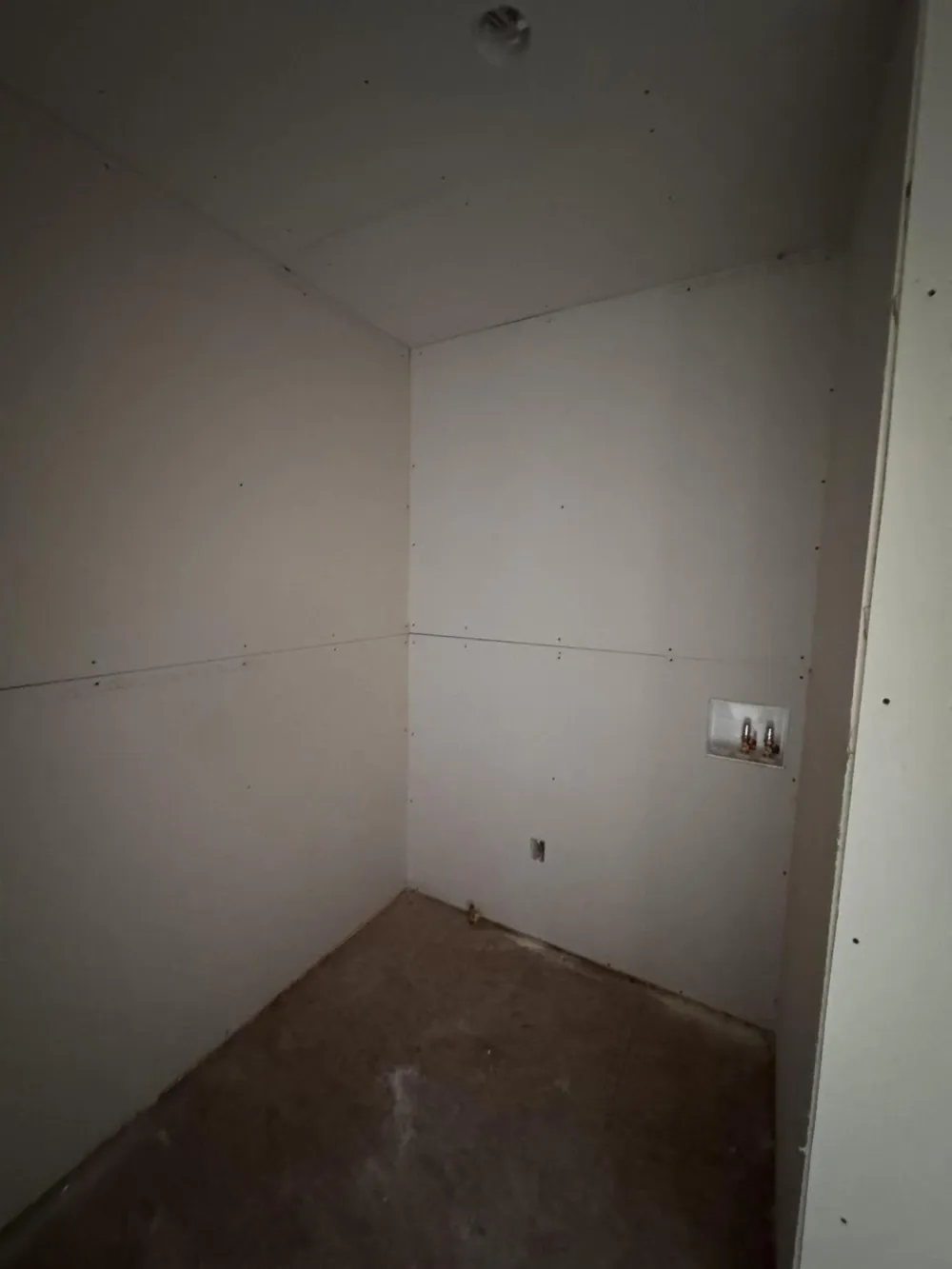 1125 W Grand Avenue Muskegon City, MI 49441