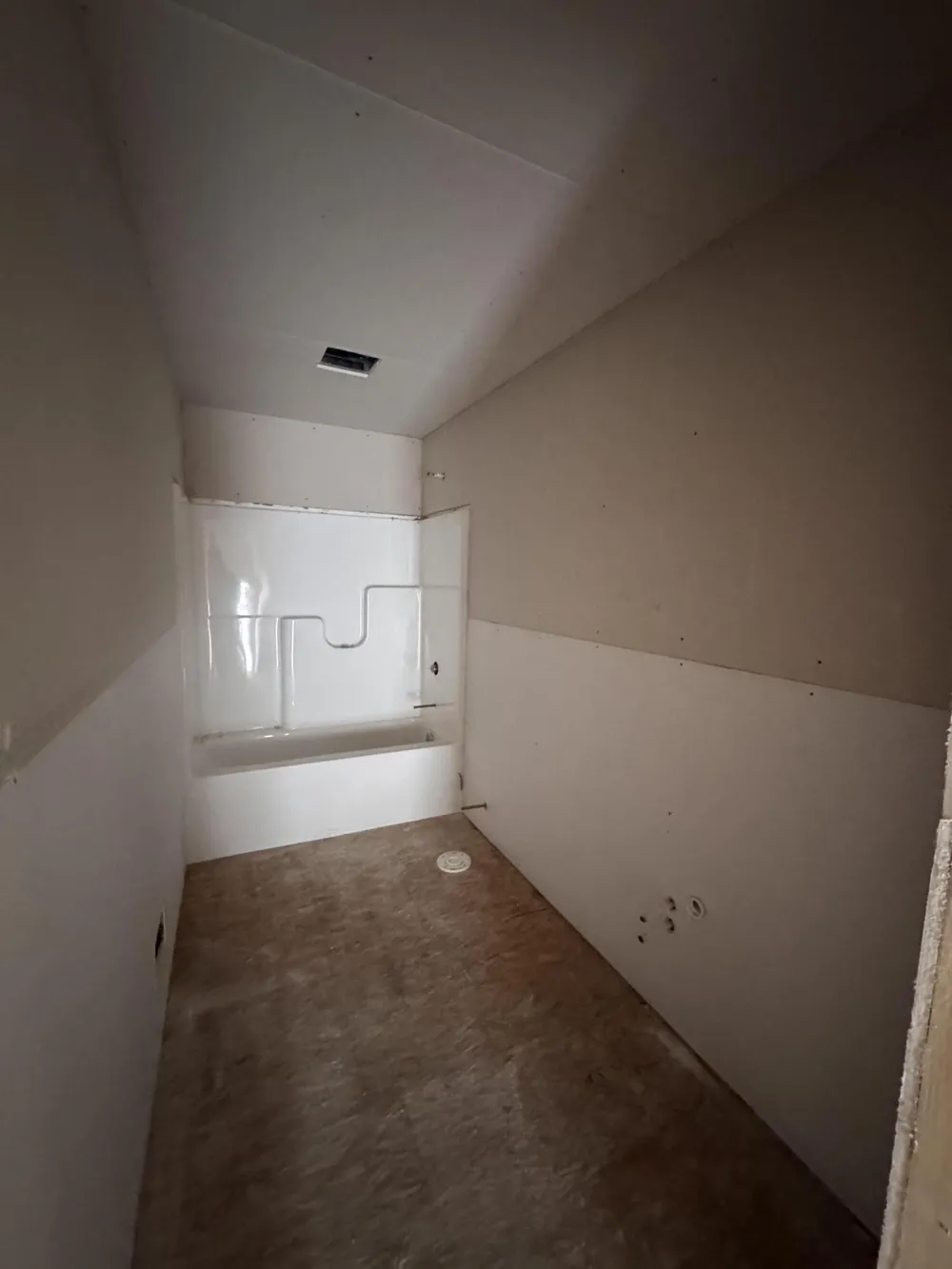 1125 W Grand Avenue Muskegon City, MI 49441