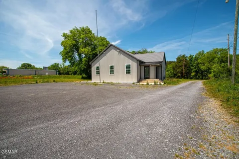 1010 W Highway 25-70