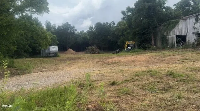 415 W Highway 25 70 Dandridge, TN 37725