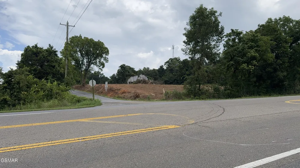 415 W Highway 25 70 Dandridge, TN 37725