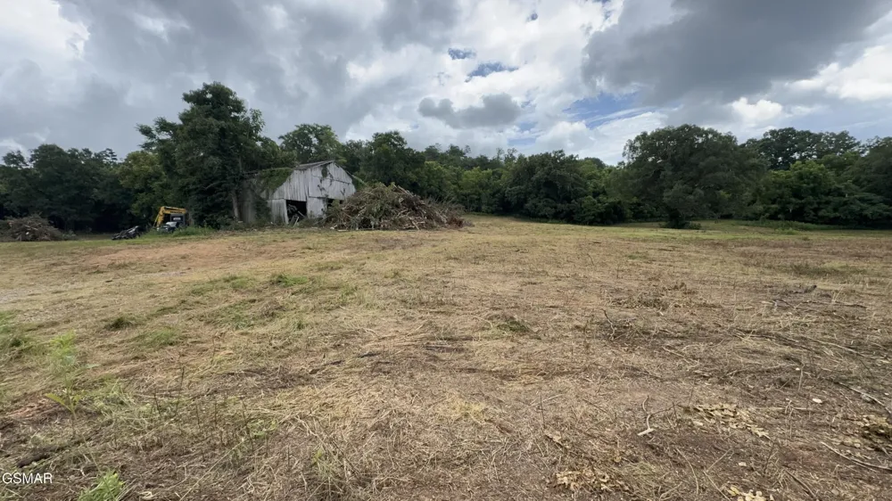 415 W Highway 25 70 Dandridge, TN 37725