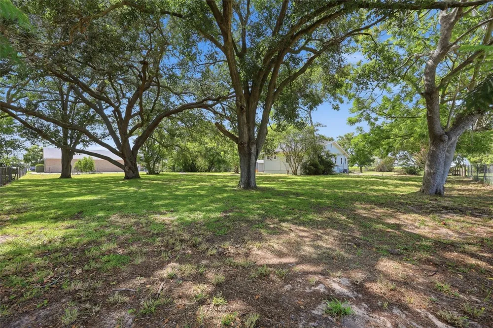 545 E HAINES BOULEVARD Lake Alfred, FL 33850