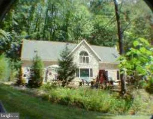 1832 FERN GLEN DRIVE