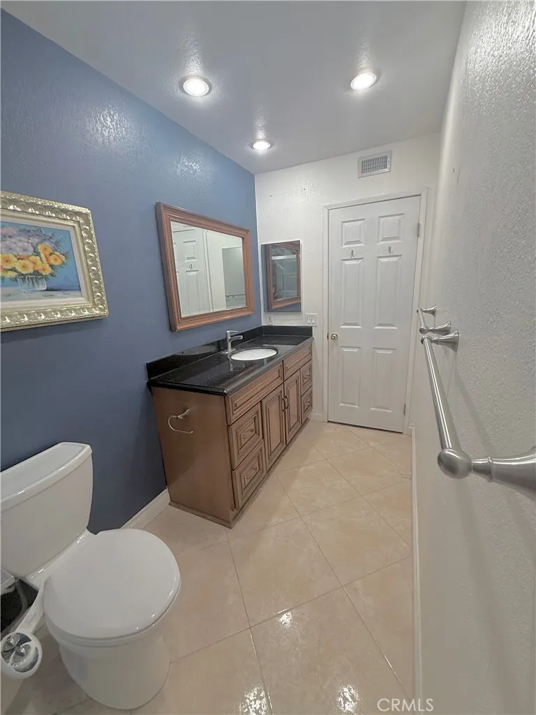 11335 Carob Fountain Valley, CA 92708