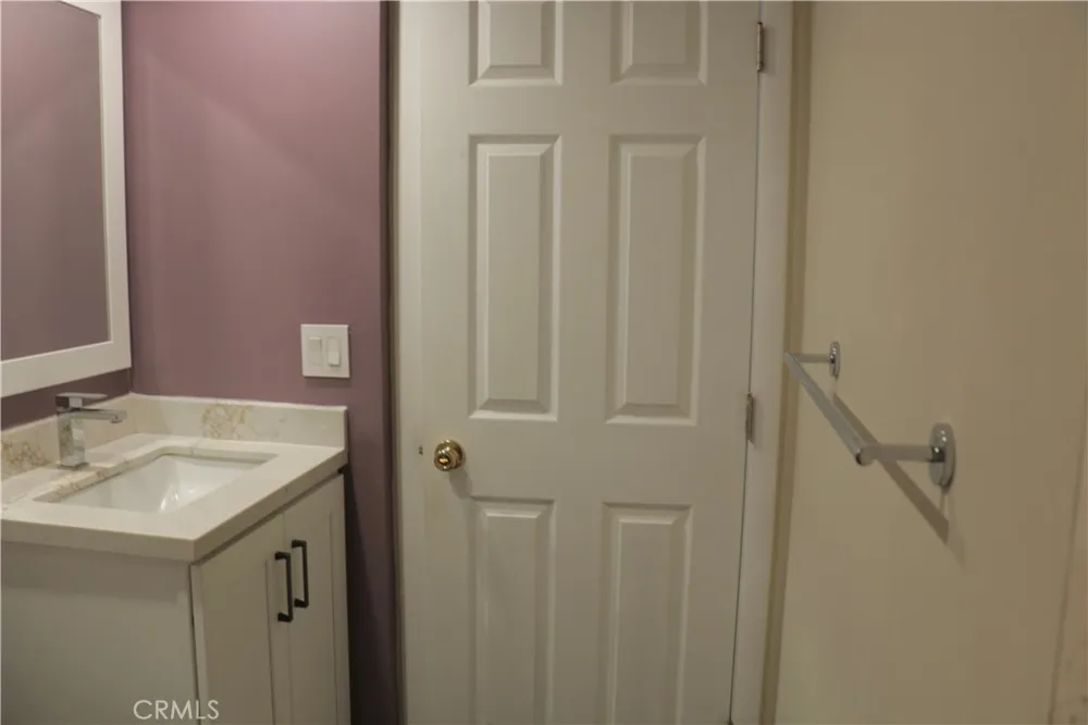 11335 Carob Fountain Valley, CA 92708