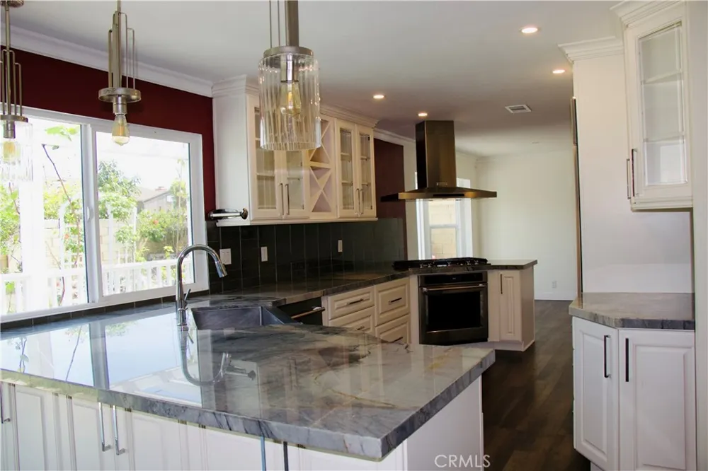 11335 Carob Fountain Valley, CA 92708