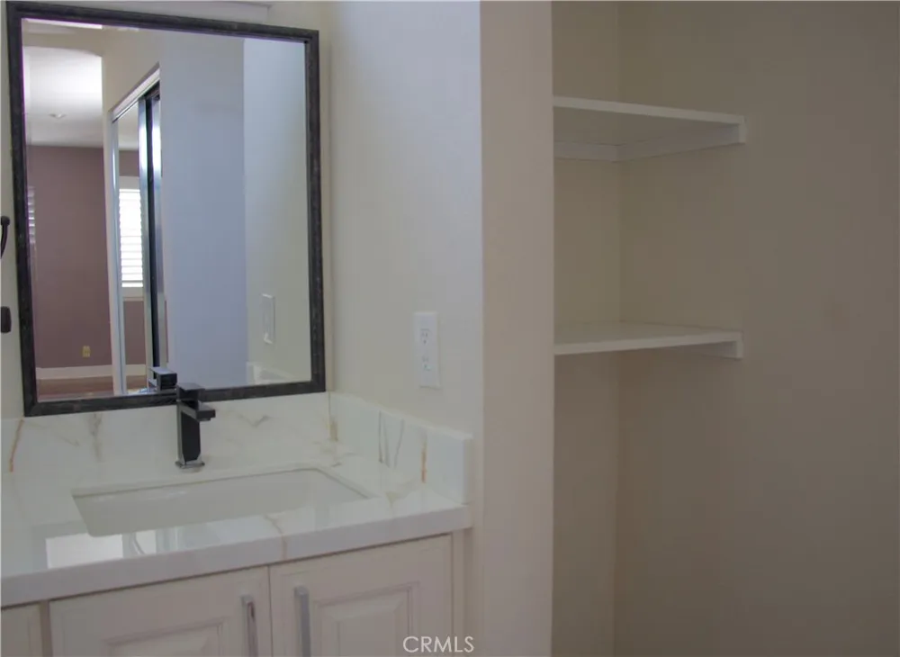 11335 Carob Fountain Valley, CA 92708