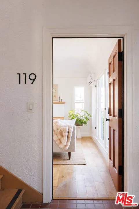 119 Rosemont Avenue Los Angeles, CA 90026