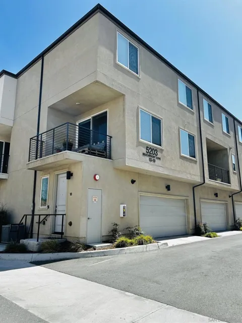 5203 Beachfront Cove #18