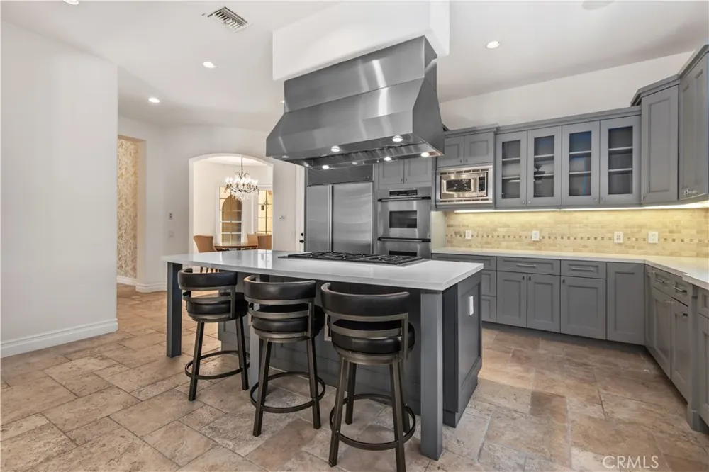 25561 PRADO DE LAS BELLOTAS Calabasas, CA 91302