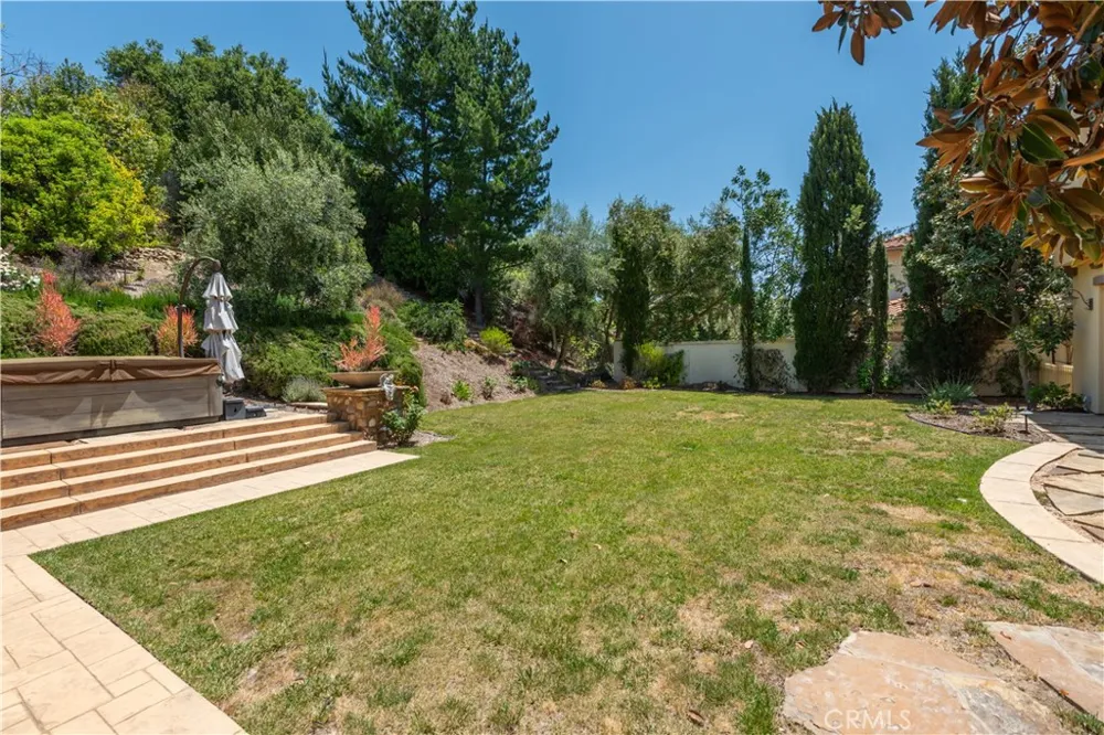 25561 PRADO DE LAS BELLOTAS Calabasas, CA 91302