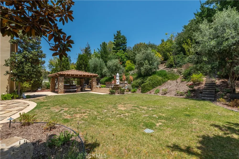 25561 PRADO DE LAS BELLOTAS Calabasas, CA 91302