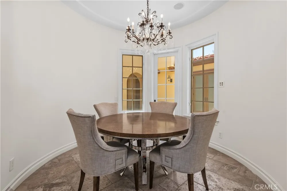 25561 PRADO DE LAS BELLOTAS Calabasas, CA 91302