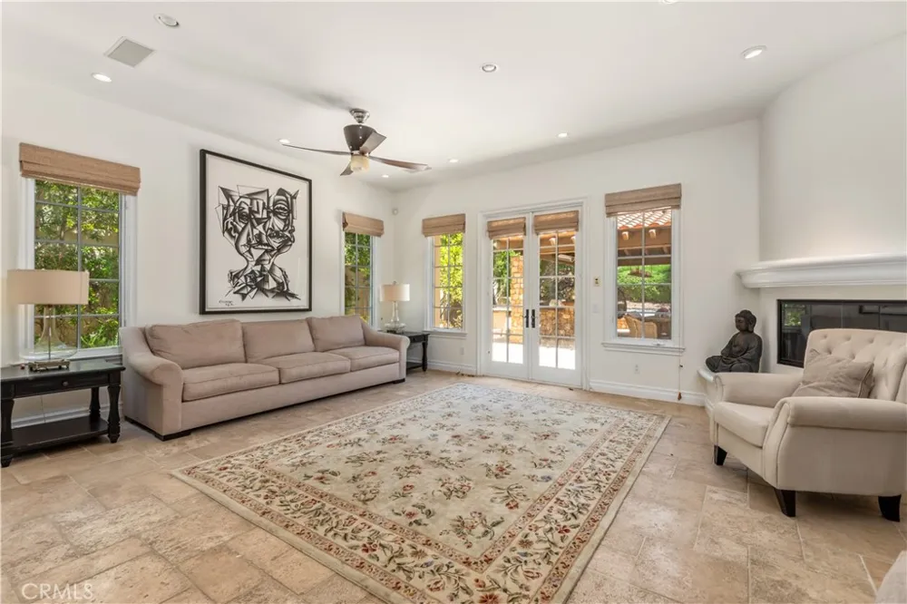 25561 PRADO DE LAS BELLOTAS Calabasas, CA 91302