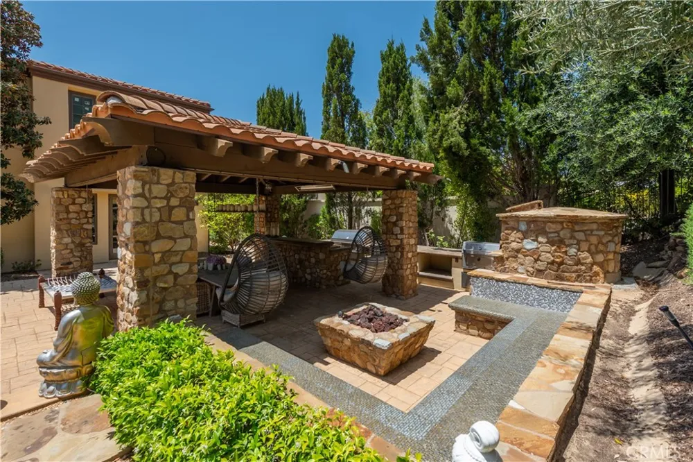 25561 PRADO DE LAS BELLOTAS Calabasas, CA 91302