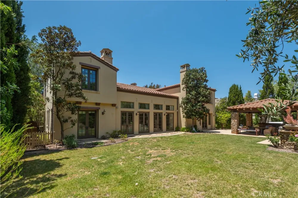25561 PRADO DE LAS BELLOTAS Calabasas, CA 91302