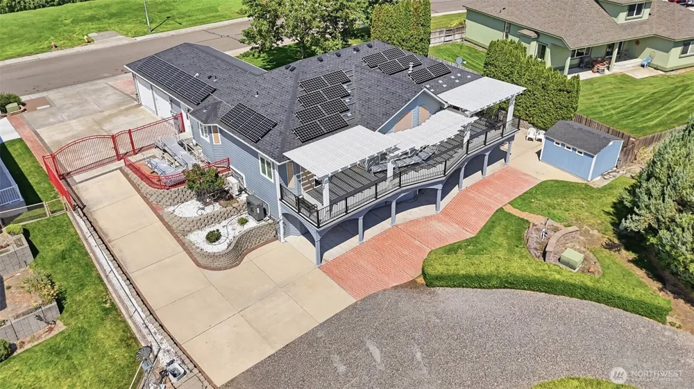 4004 Desert Plateau Pasco, WA 99301