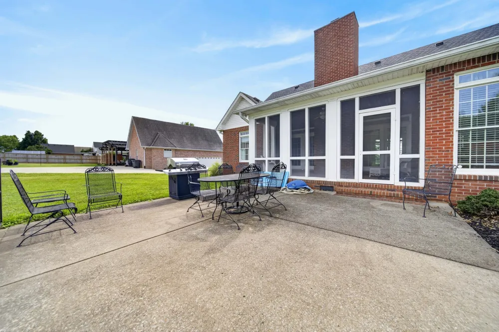 123 Ewing Dr Portland, TN 37148