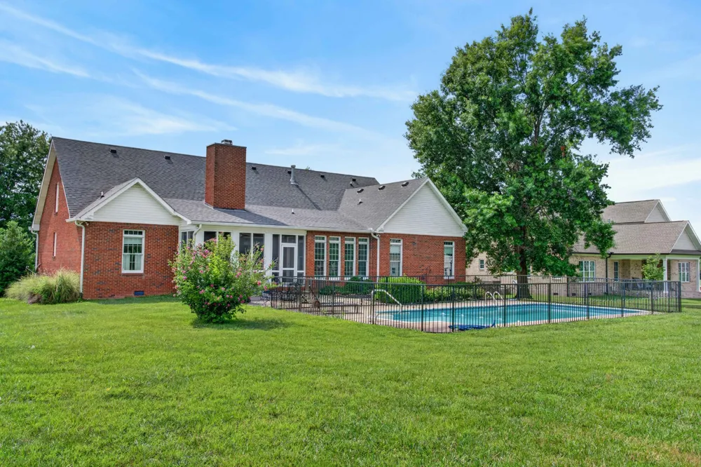 123 Ewing Dr Portland, TN 37148