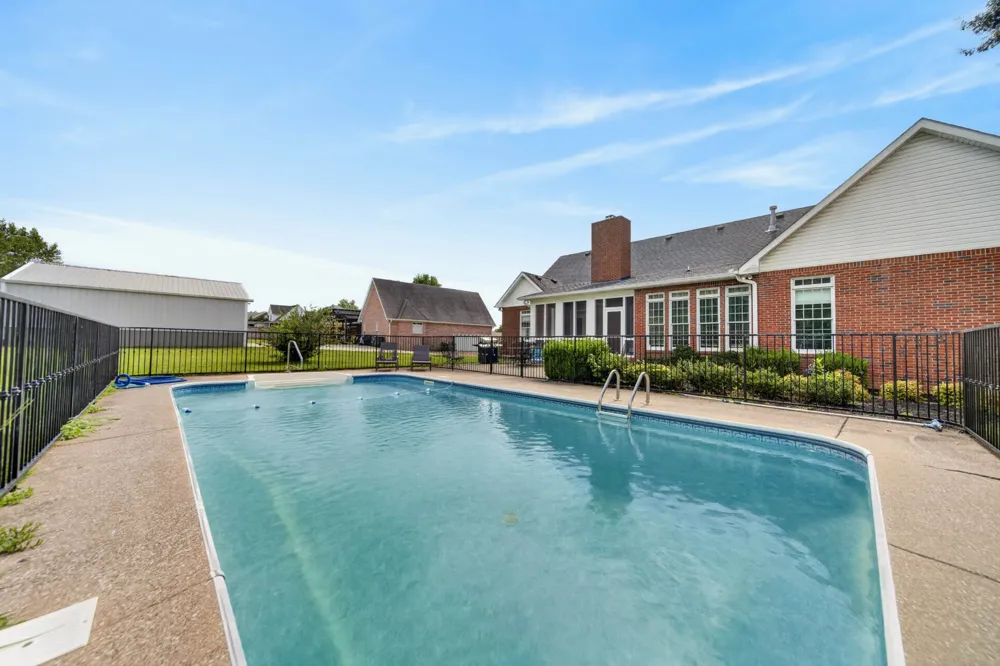 123 Ewing Dr Portland, TN 37148