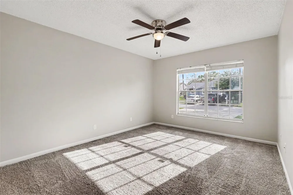 301 REGAL PARK DRIVE Valrico, FL 33594
